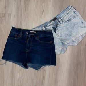 2 pairs of Levi’s jean shorts